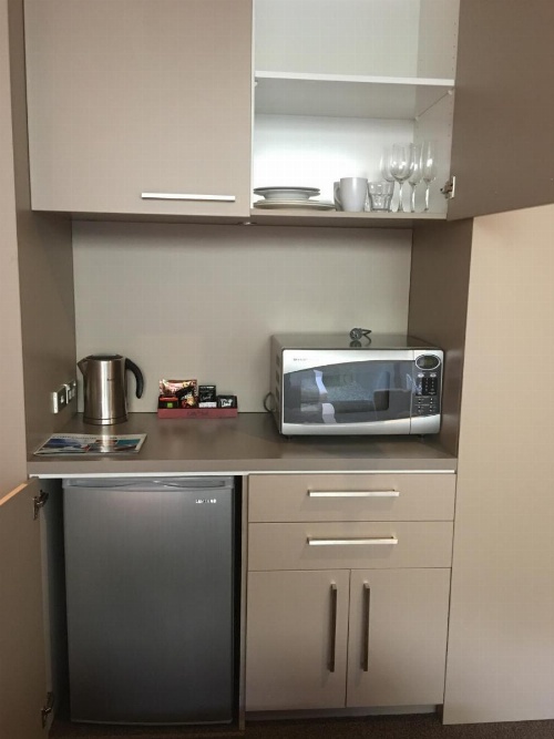 Highview Apartments image 11